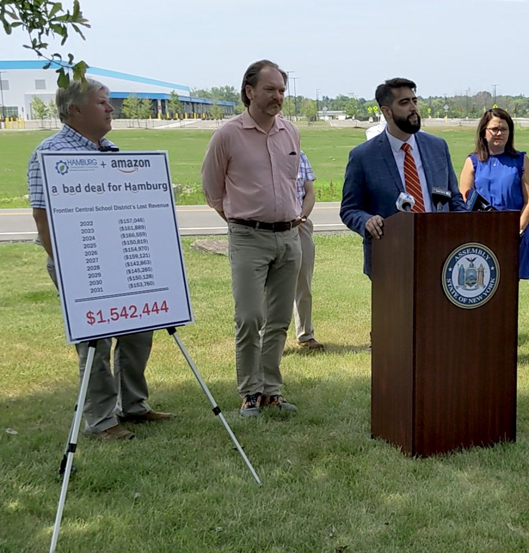 JonRivera149's tweet photo. I was proud to stand with local elected officials, labor leaders and small business owners yesterday to call out Amazon’s Hamburg warehouse project for what it is — a bad deal for taxpayers. https://t.co/3QwOTJwPRH