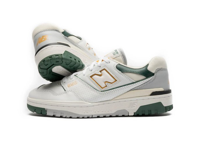 SOLELINKS's tweet photo. Ad: New Balance 550 'White/Nightwatch Green' on sale for $77 + shipping => https://t.co/G3VjUzUT0S https://t.co/iHiiiLZ4kt