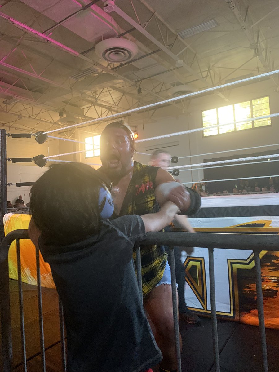 brabbit213's tweet photo. #NXTLargo  let’s go https://t.co/e4eWVjtK0k