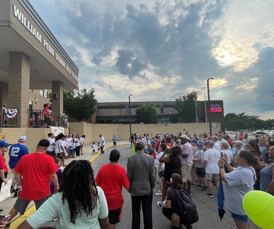 YWCA York's staff and QOP students showed support for Loretta Claiborne in her recent championships at this year's Special Olympics held in Berlin! Congratulations to an empowering woman who continues to make great impacts in the York community! ❤️  #yorklovesloretta