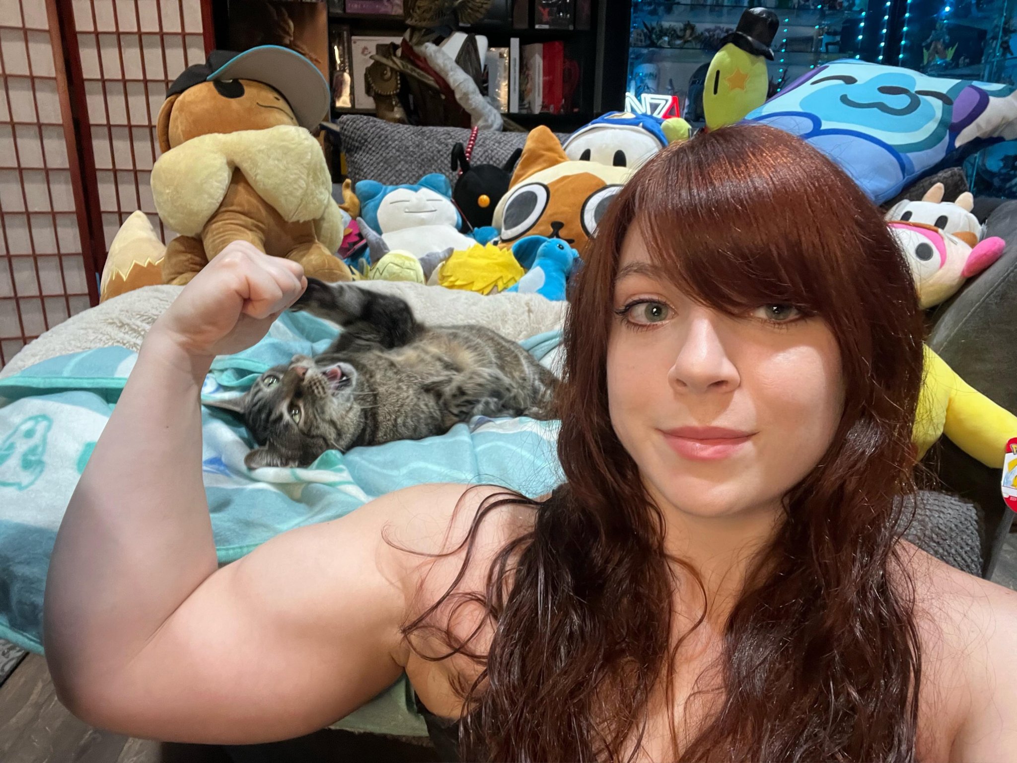 Kitty Bit Games Cosplay On Twitter World s Most Inconsistent kitty-bit-games-cosplay-on-twitter-world-s-most-inconsistent