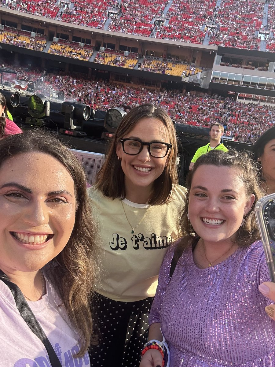 lwolfe2's tweet photo. I JUST MET JENNIFER GARDNER AT THE ERAS TOUR OMFG #TSTheErasTour https://t.co/Tx1Li8FKm6