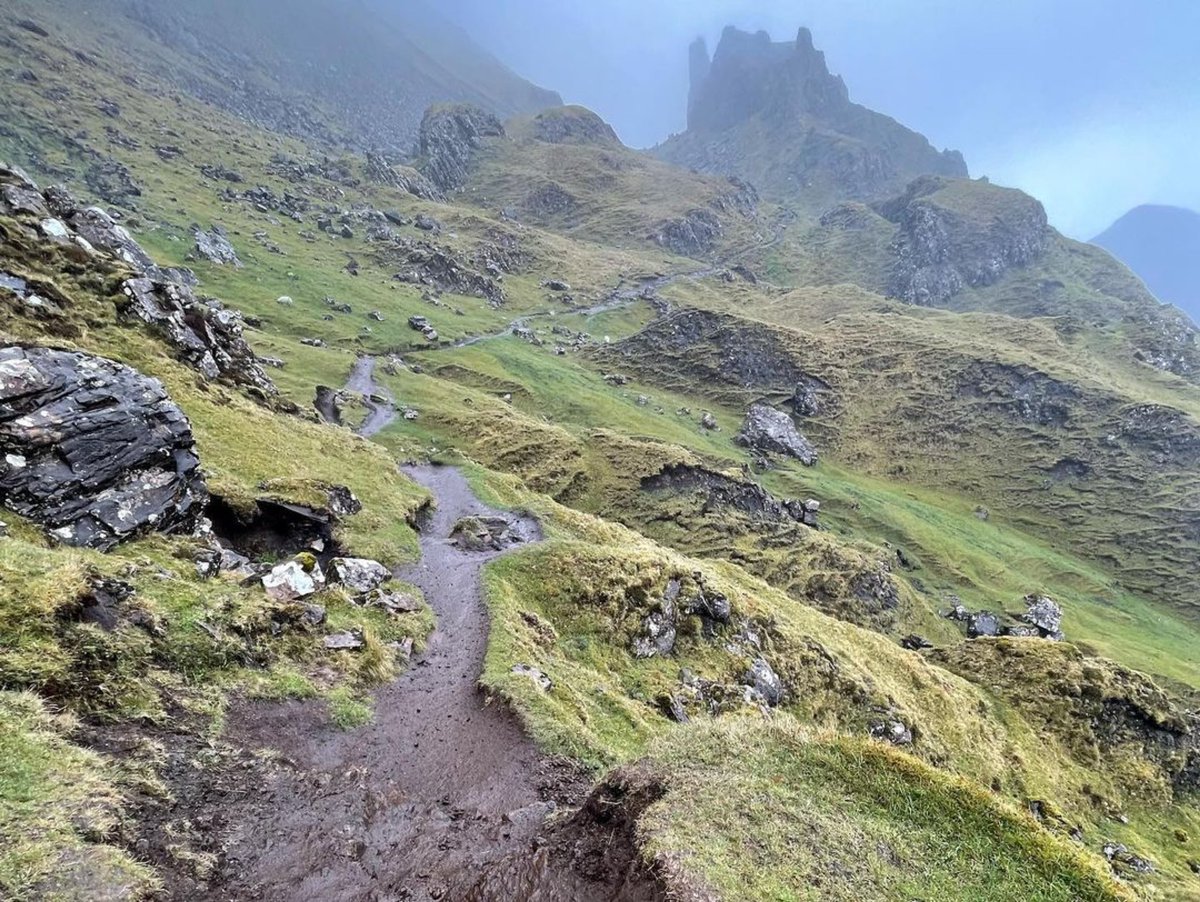 tarastravels's tweet photo. #flashbackfriday #travel #scotland #peakeradventures #travelingsassenach #totravelistolive #soloadventures https://t.co/qxE2k3y0OI