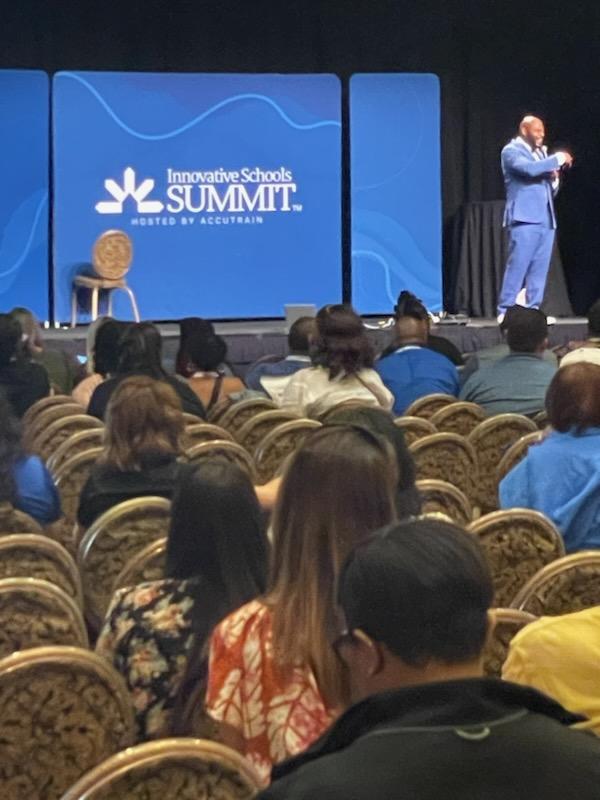 RJMotivates's tweet photo. Packed House today @AccuTrainK12 Keynote Address in Vegas! Thank you to all the Educators who came out! #Educators #Leaders #Culture #Diversity https://t.co/RLCzz3nU1z