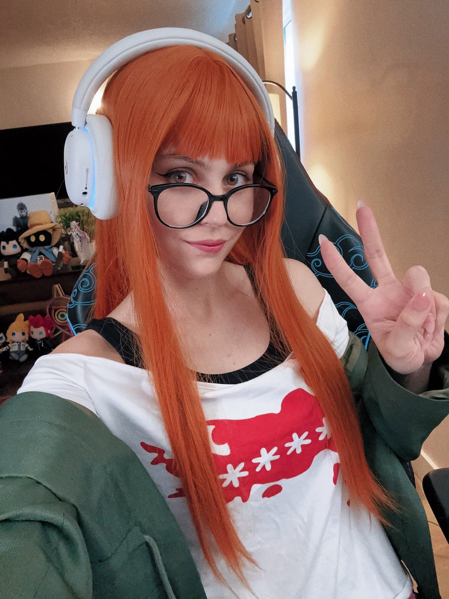 Now that AX is over, streams are officially back - right now! I'm playing more Kingdom Hearts 3 and adventuring with Sora in Futaba Sakura cosplay today 💚 

Let's catch up, tell me how your week has been~

🗝️✨twitch.tv/jiangshi