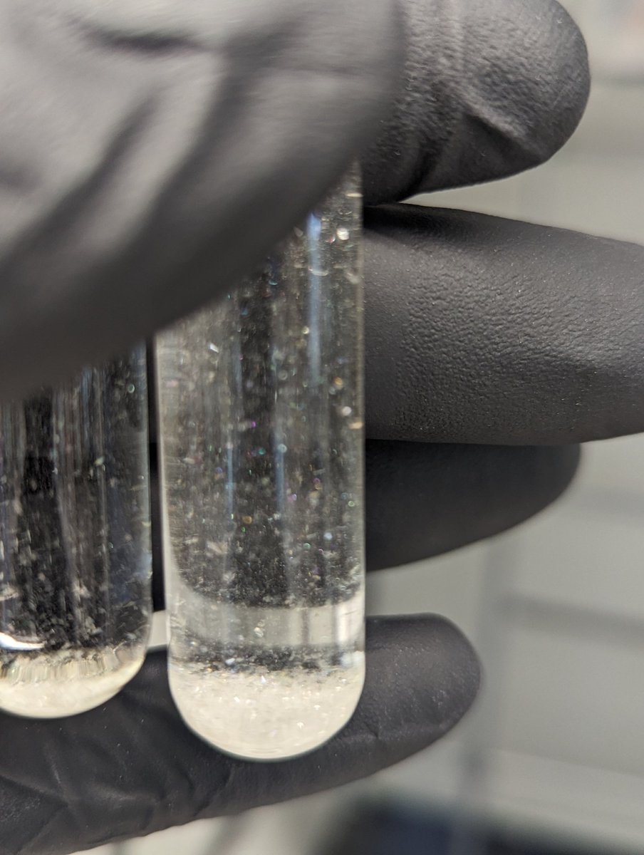 Nice precipitation today. Not my product but looks beautiful. #chemtwitter <a href="/RealTimeChem/">RealTimeChem (no longer active)</a> #blackinchem