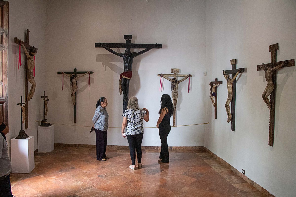 SCultura_Mich's tweet photo. Con mucho entusiasmo anunciamos la reapertura del #MuseoDeArteColonial, tras los trabajos de mantenimiento y restauración que se realizaron en coordinación con la @SCOPMICH, el @INAHmx y la @UMSNH_Oficial. 🏛️👏
¡Les esperamos!
#MichoacánCulturaViva https://t.co/ytgSLwsk0i