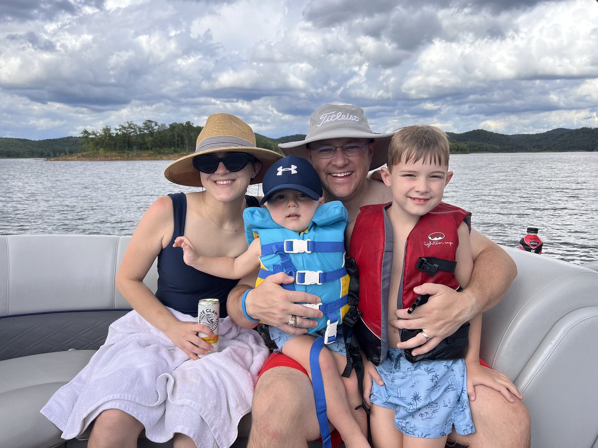 TDR0611's tweet photo. Nothing beats family time. We will definitely be back to Broken Bow. https://t.co/PqSVSYZZ5D