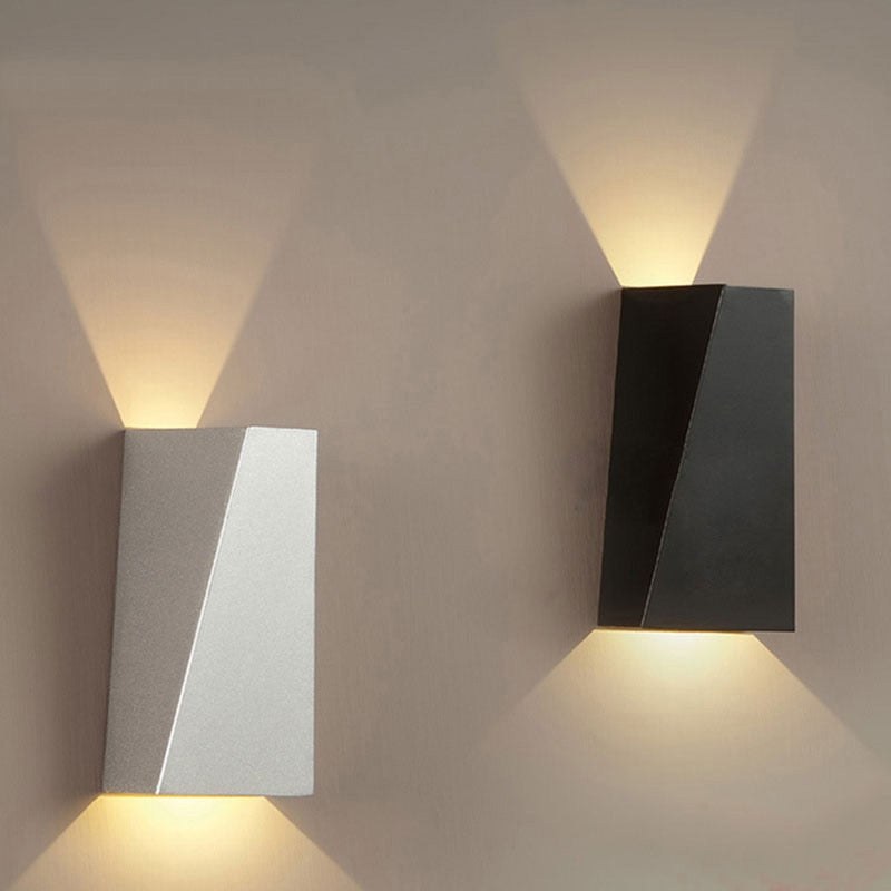 #homeimprovement 👌😍 Now selling at $11.98 😍👌 Dual-Head Geometry Wall Lamp by Modernly Home 👉 Shop the range here ⏩ 👈😍 HomeDecor HomeImprovement DesignTrends DesignGoals InteriorDesigner #Wales #Whitby #Freedom Original: ModernlyHome