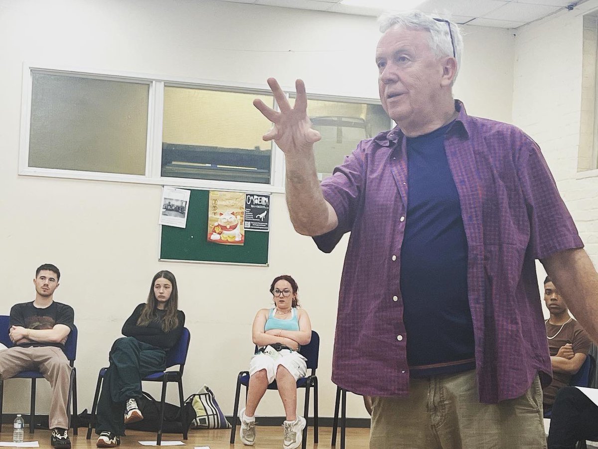 InspireAcademy's tweet photo. Another week, another amazing guest! Thank you to Ian Smith for being with us over the last couple of nights. He was SO generous, full of energy, information and enthusiasm. An incredible masterclass. #casting #cdg #nottingham https://t.co/nU3zS3deD0