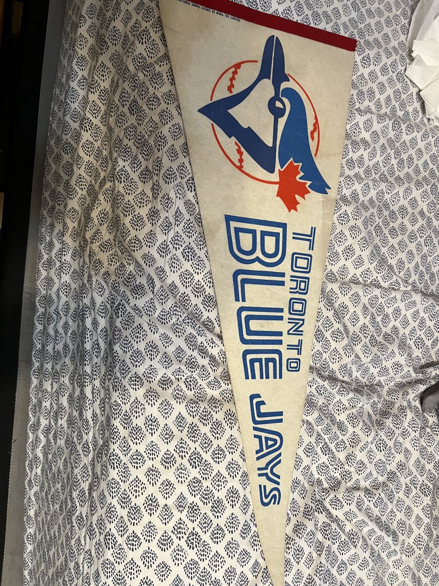 ⁦<a href="/nickofthejays/">⚾️ Nick ⚾️ Blue Jays 63-44, 19-2-12 ⚾️</a>⁩ I got this in 1978 in Windsor as we were leaving Canada for Detroit on our French Club trip. Sports merch was hard to come by in those days.