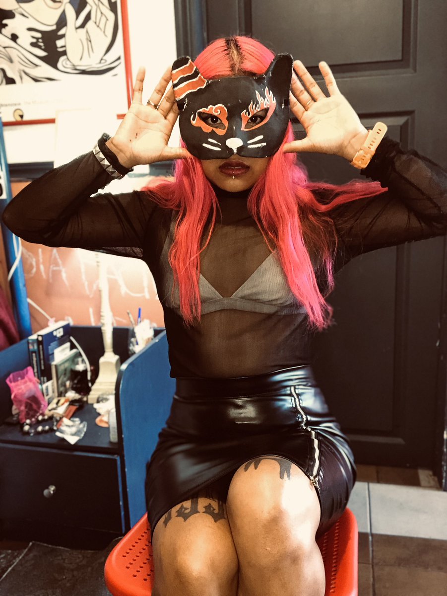 allmorecat's tweet photo. Gato atrapado!!! #catgirl #Only18 #onlyfans_girl #arte https://t.co/YoSoOBNDBx
