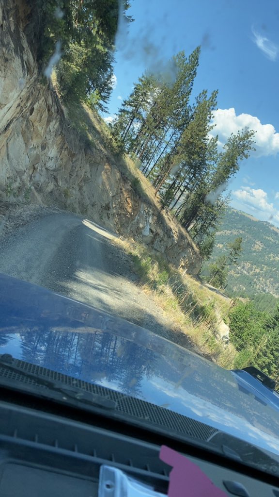 iTeachAginIdaho's tweet photo. Took the Bronco out today and took the front panels off … she’s 1/2 topless. I sure love where I live. #Idaho #CamasPrairie #Bronco #DirtyWindshield #ClearwaterRiver https://t.co/4s7X5kYSAE