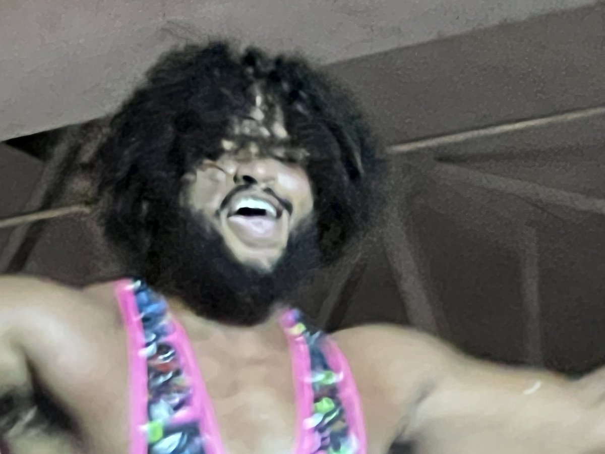 amandaneb's tweet photo. #nxtlargo my son can beat him https://t.co/480YfWCdNt