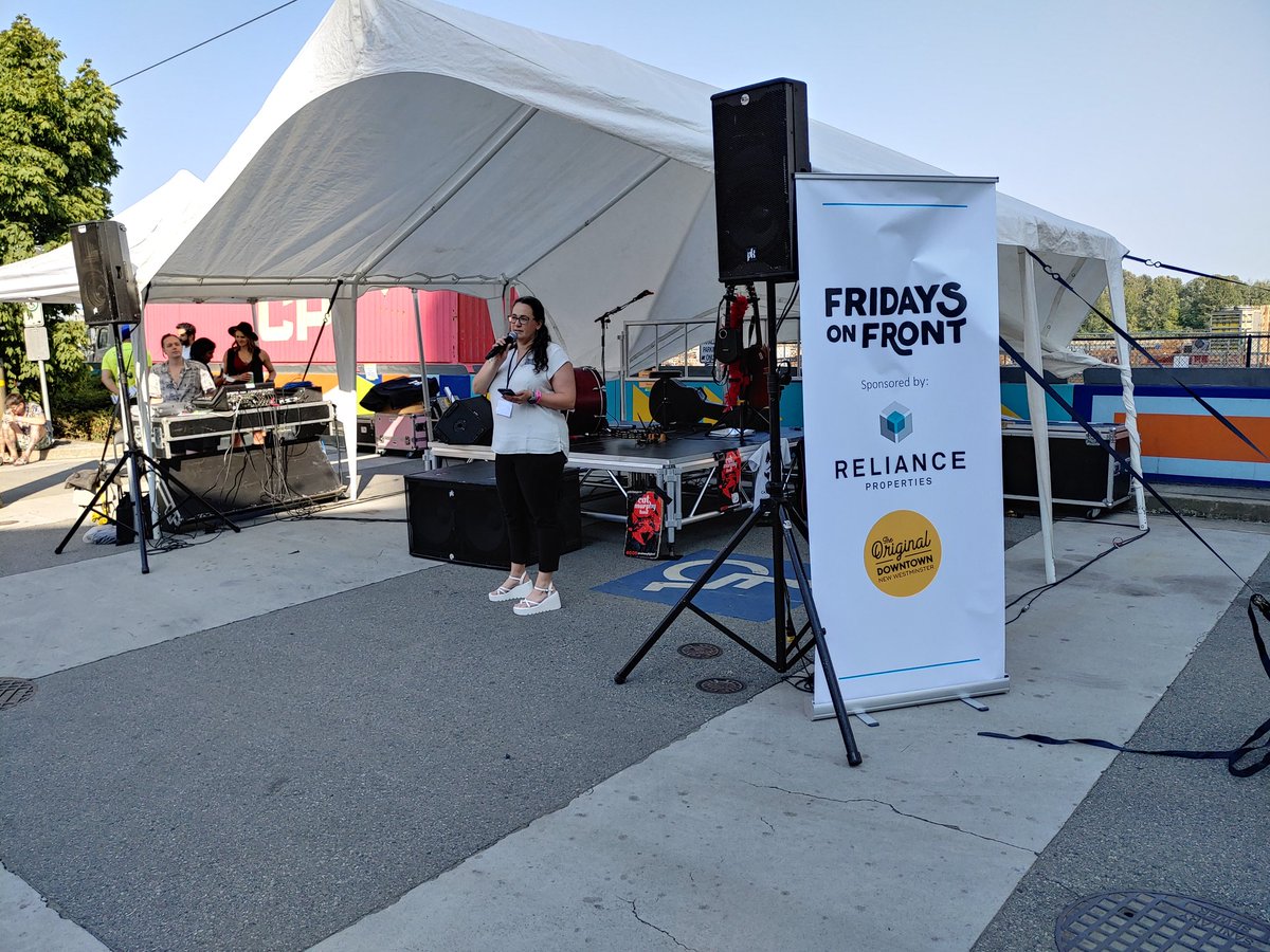 stephenbraverm1's tweet photo. @AliceCavanagh, new  President of the Downtown New Westminster Business Association, welcomed everyone to #FridaysOnFront.
Thanking staff, volunteers and people who came out to enjoy the festivities on Front Street. #NewWestminster https://t.co/Eyoox6ktqT