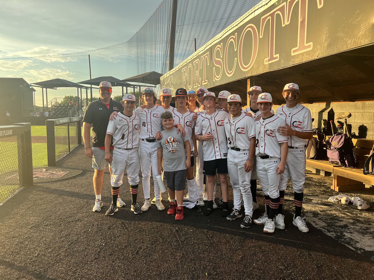 CortneyMcqueenc's tweet photo. Great two days in quaint Fort Scott watching @CooperMcQueen10 and @CE_Athlete 2026 White. 4-0 for the weekend playing 16u teams. Great job, boys and Coach Panich! Fun to watch all of you! Hats off to our biggest fan, Leo. @CEShowcase_ @fsccbaseball https://t.co/BmvQxaVGma