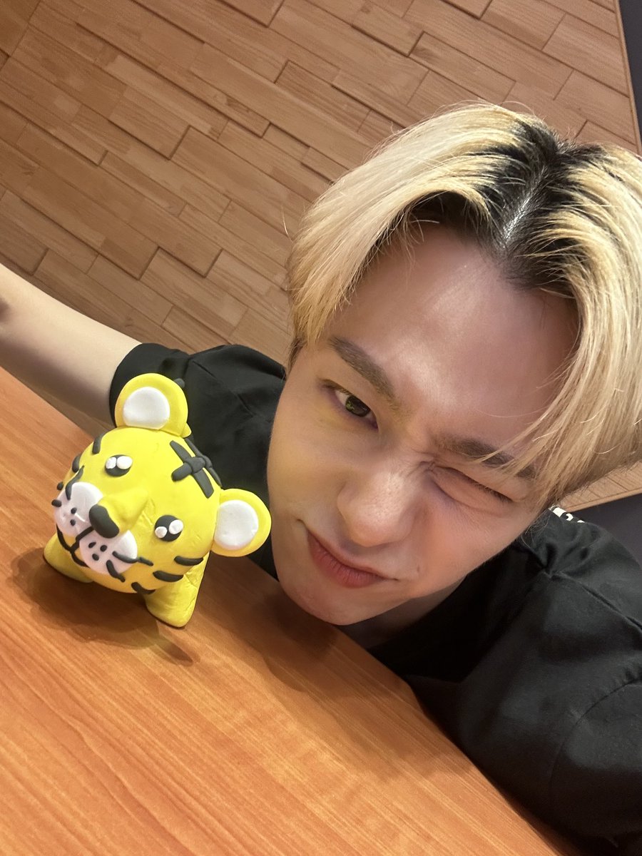 [#환웅]
🐯: 살려줘…
