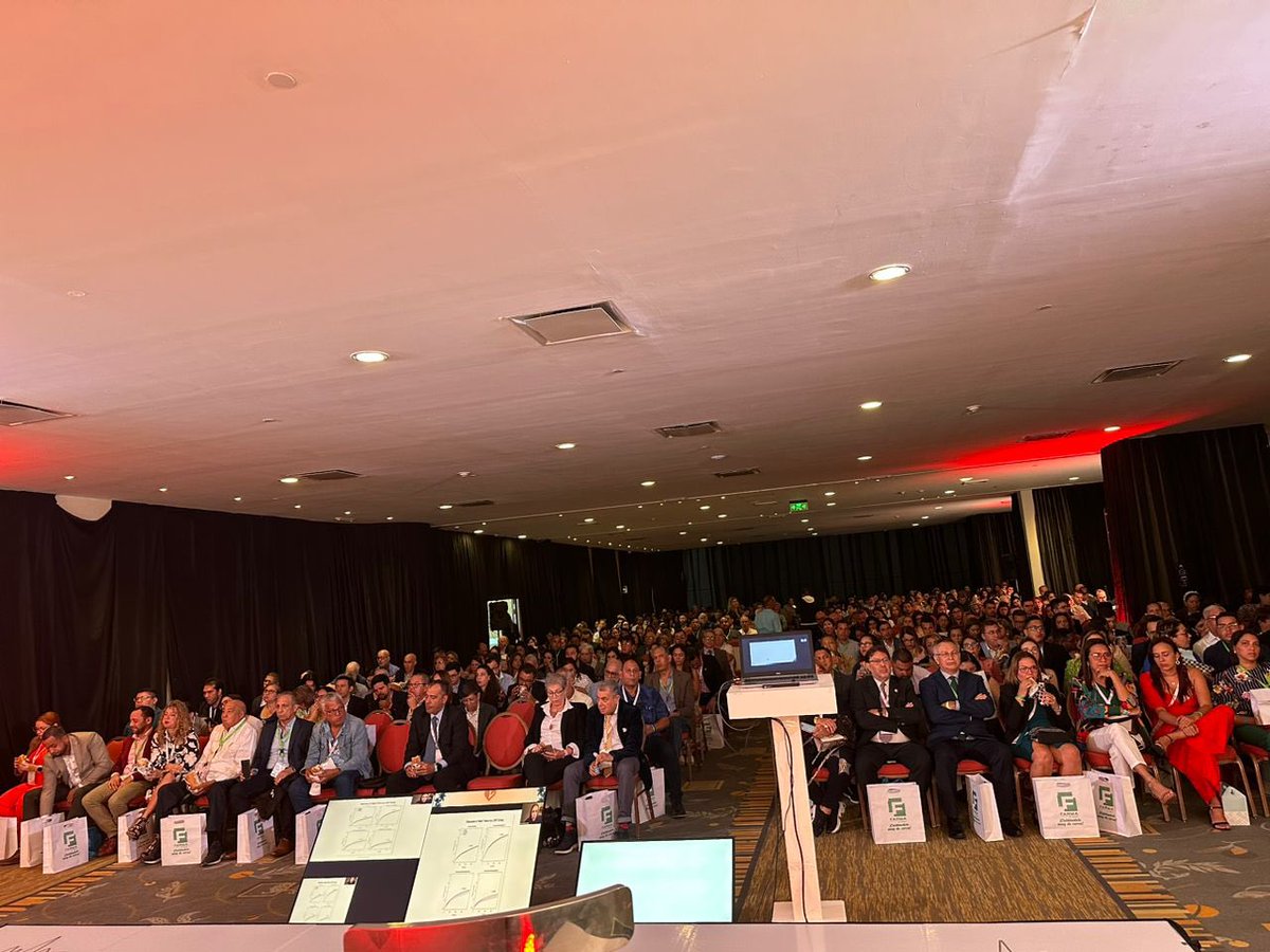 CardiologiaSVC's tweet photo. Un resumen del 2do día del Congreso Venezolano de Cardiología 2023 #SVCARDIO23 https://t.co/Qn3A4y8II2