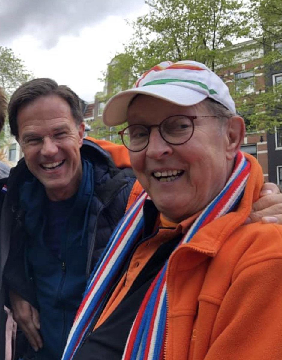 Muziek_Valerius's tweet photo. @SimoneSays123 *
Zolang men niet accepteert dat onze #Politici #Criminelen zijn
Zal men verontwaardigd blijven
Het is of ze met een betrapte inbreker onderhandelen wie wat mag houden
Terwijl deze criminelen #Vastgezet en #Berecht moeten worden
Dus wakey wakey Lieverds
Het zijn Criminelen!
* https://t.co/GfBFTJ5EMF