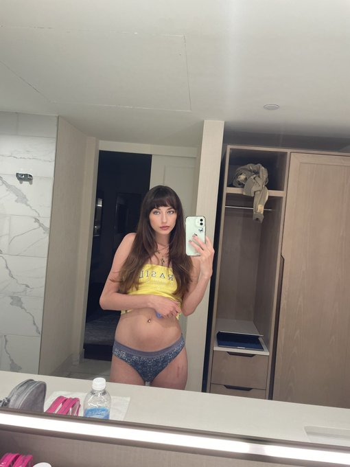 favorite baseball team idk https://t.co/2wos9NaNG7<a href="/tag/mvsales"class="tags"><span>#mvsales</span></a>