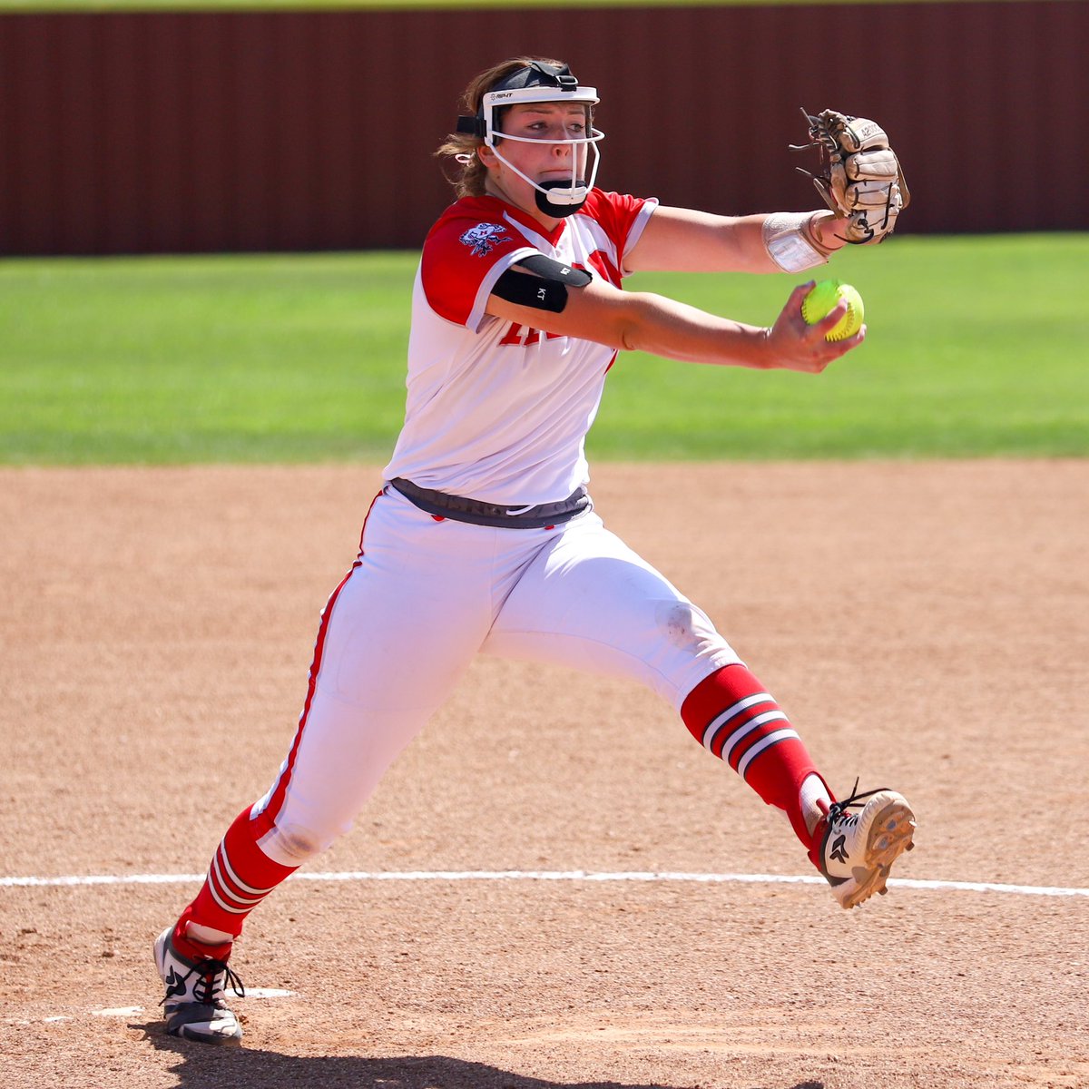 Holliday Softball tweet media