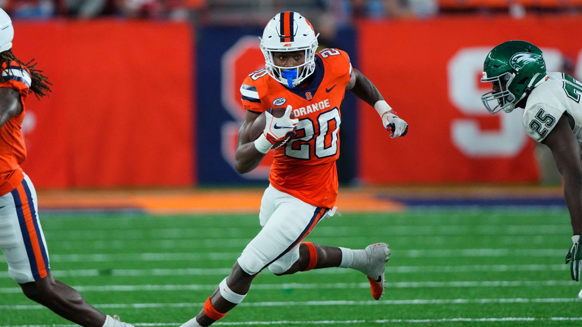 SyraCuseAholic's tweet image. @SyracuseU #LetLeQuintPlay! ✊️🧶🪡