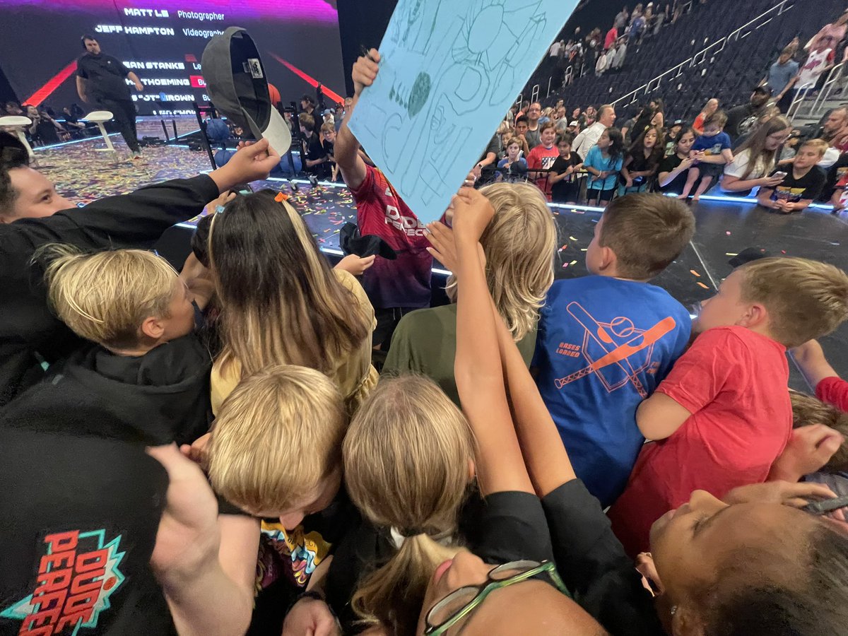 luce_duceTV's tweet photo. The girls had a great time at the @DudePerfect show! Thank you @CobyCotton for signing their “The DP Tour” sign, it meant the world to them! 🐼 https://t.co/Qs55h9oiRM
