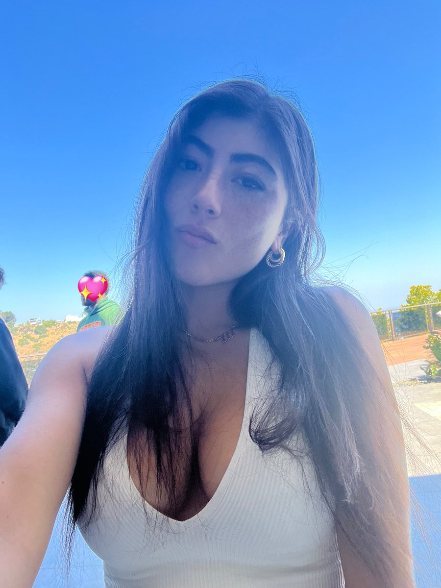 Girlie girl doing girlie things 💖