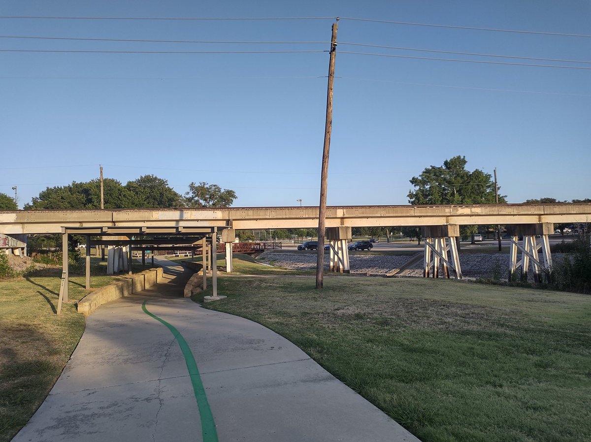 SamObiWon's tweet image. Scenes from a walk.
4.6 mi
#GreenTr
#BlueTr
#CarrolltonTX