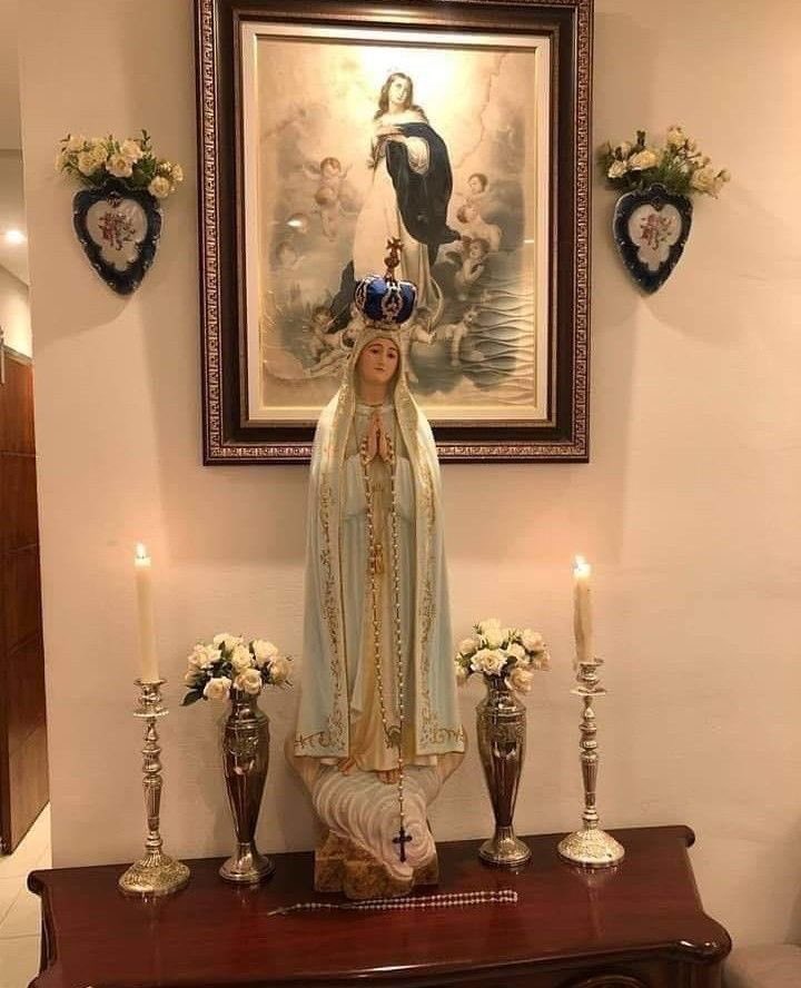 matthew_sede's tweet photo. Sweet Heart of Mary, be my Salvation https://t.co/RM3M9rFFXn