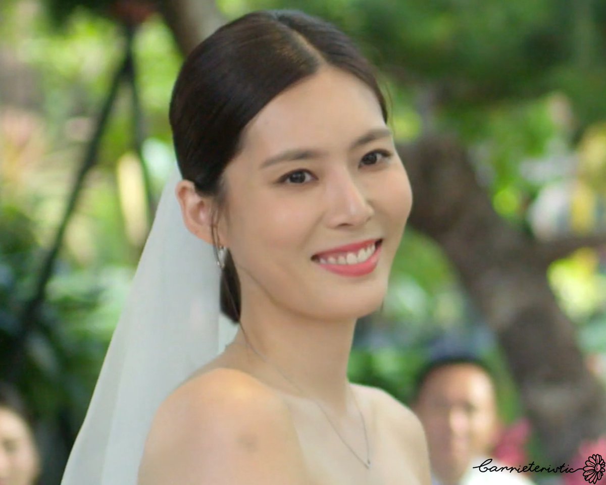 Carrieteristic_'s tweet photo. |#SHERO - EP20|
很多预想不到的情节，就在今晚的大结局，不容错过。

#MediacorpSHERO #张尹夕
#CarrieWong #黄思恬 https://t.co/eD2J2xuRvR
