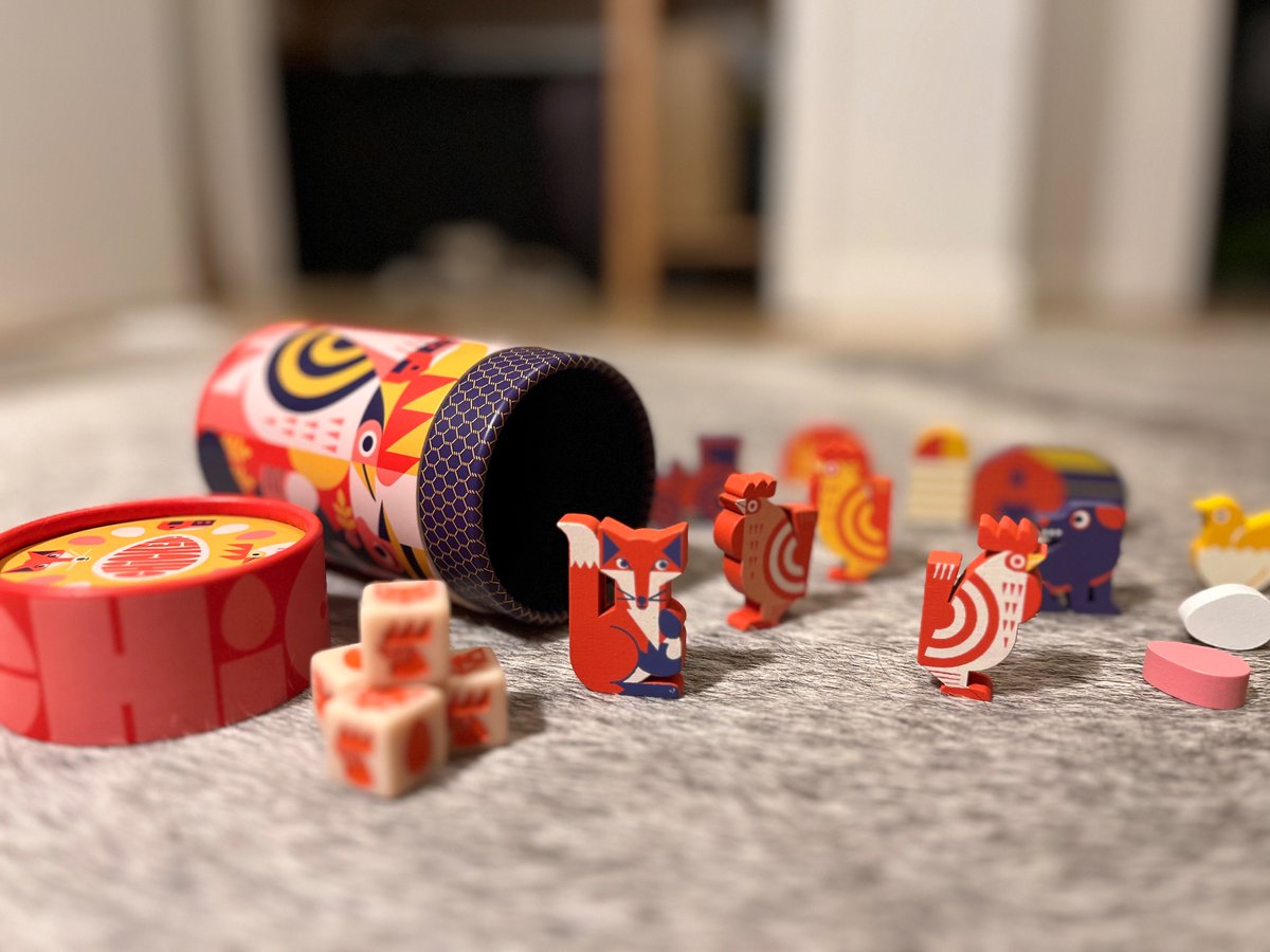 isaacmart_in's tweet photo. Bought this beaut solely for the @CarpenterCollec art. Turns out it’s a pretty fun game as well ;) @KeymasterGames https://t.co/HRjHm7Mnvx