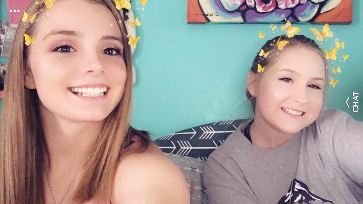 Crisp16Jade's tweet photo. We have no recent photos😩 but HAPPY BIRTHDAY KENZI❤️ I just want to say thank you for being the bestest friend a girl could ask for &amp; always making me laugh😂 You are the sweetest soul &amp; I can’t wait to stand by your side as one of your bridesmaids on your big day🫶🏻 https://t.co/xSIBx19e3o