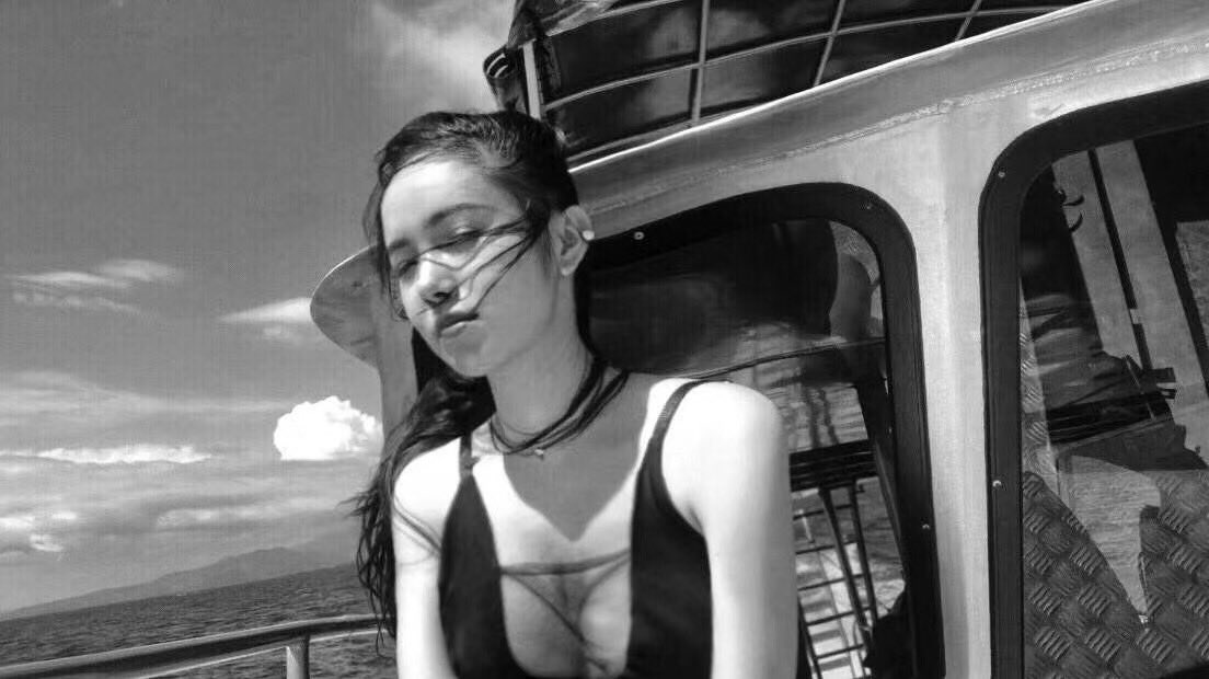 Loli787811's tweet photo. 我要把微信的照片都慢慢的搬过来这边，多一处备份还是好的 https://t.co/uh2ZoWDT1v
