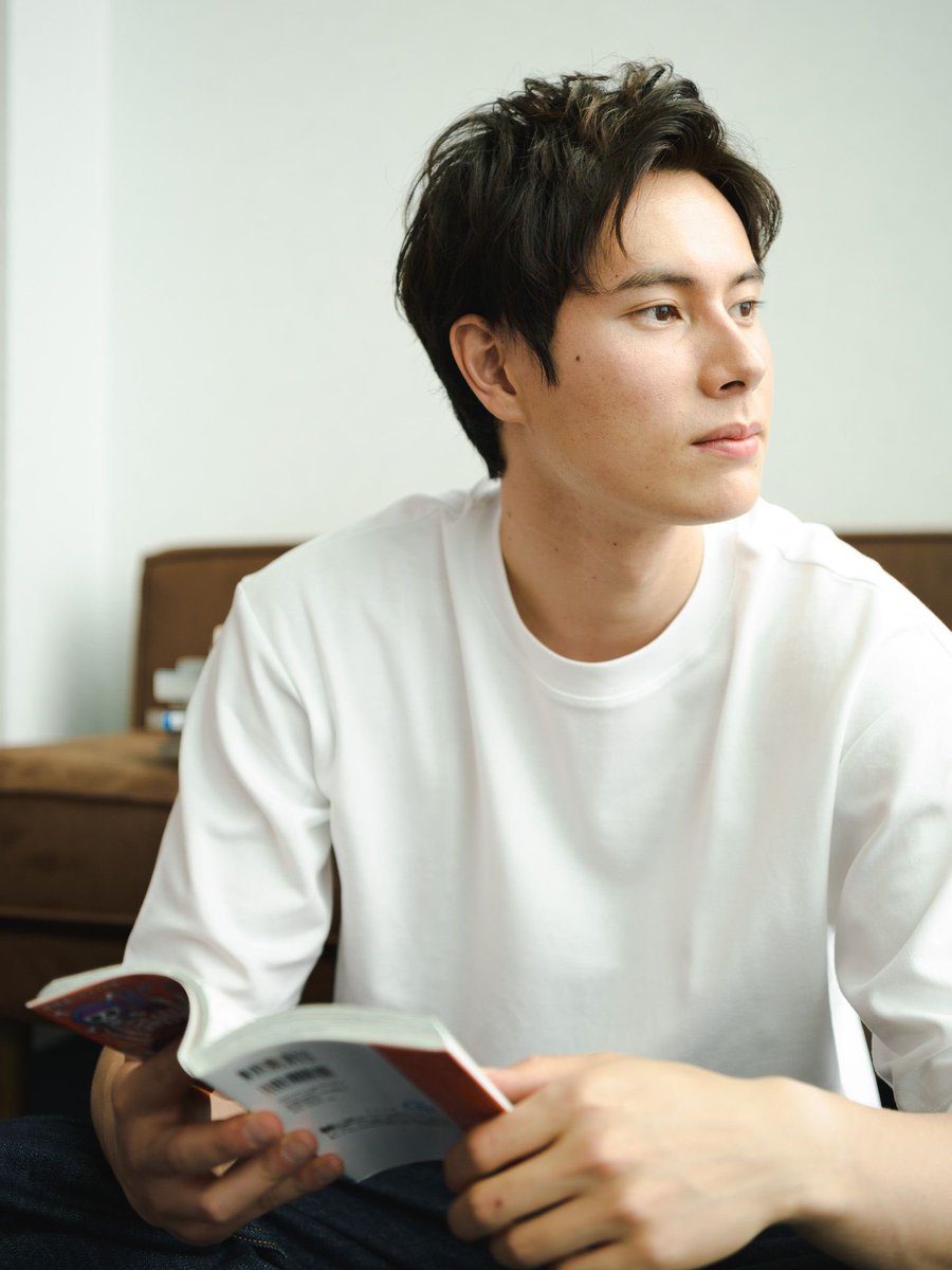 synchren's tweet photo. Ran @ Weekly Bunshun Woman ✨① https://t.co/oezKlDYWQ0