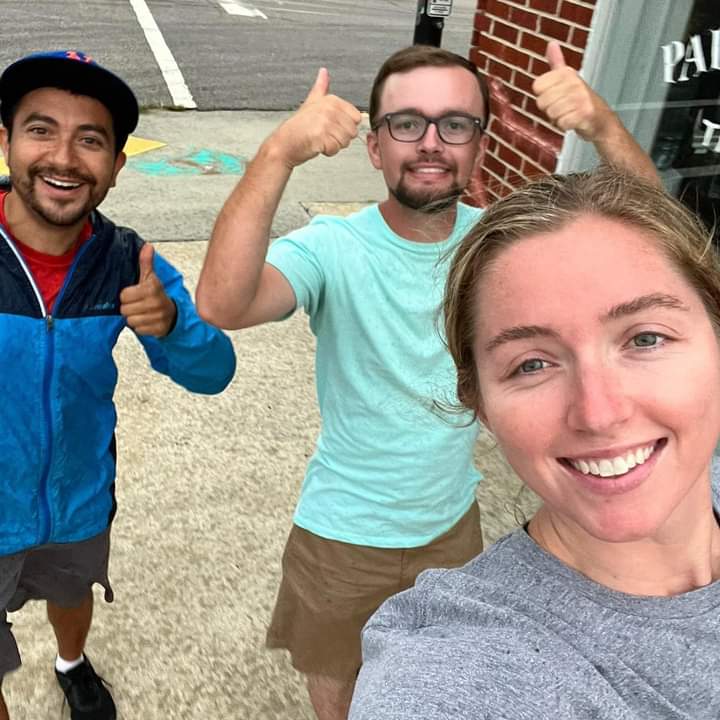 Fridays are always great to end the week to be flexing, to spend time at Stella’s Ice Cream w/gym fam, and then walking back to my car to be in a selfie 🤳 w/my two great friends that I love! #FlexFriday #SouthCarolina