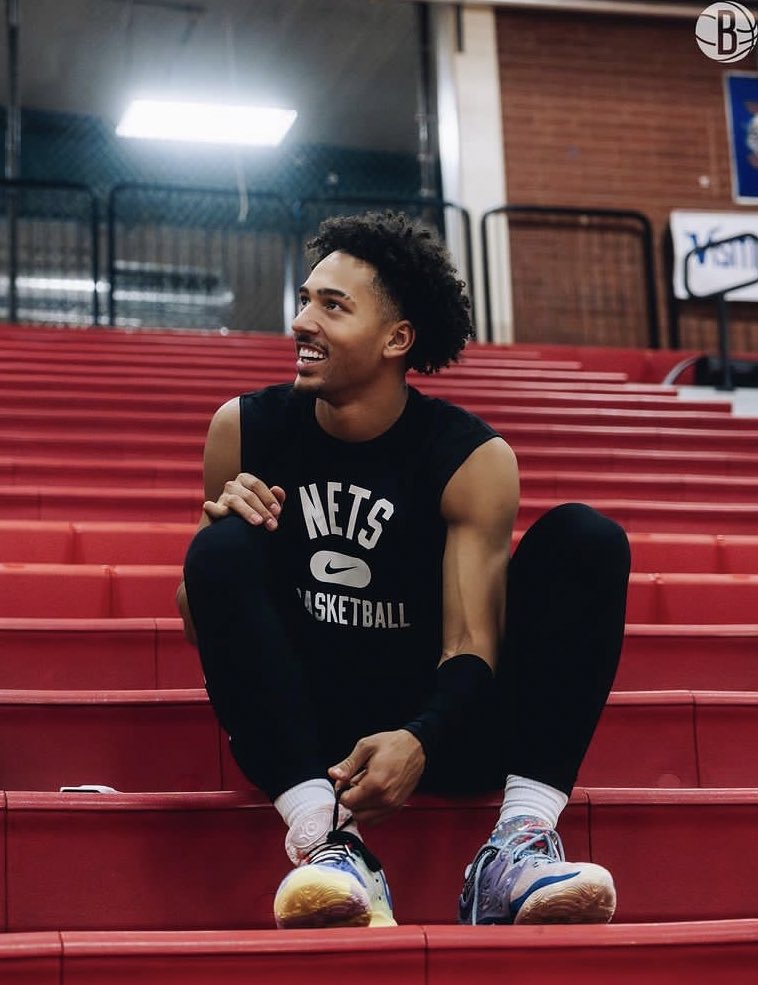 Jalen Wilson tonight: 

17 Points 
5 Rebounds 
2 Blocks 
1 Steal 
46 FG% 

Showed out today 🙌