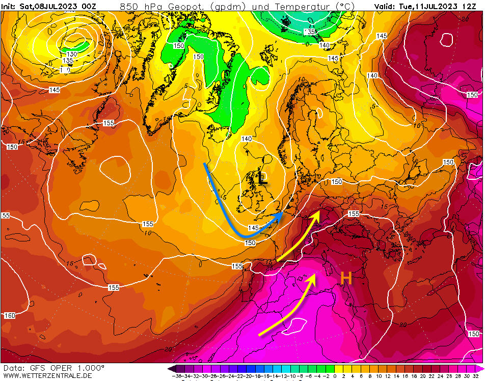 Alpenweerman's tweet photo. De extreme warmte / hitte in de #Alpen oiv subtropische #hoogterug zal tot woensdag aanhouden. Dinsdag wordt het hoogtepunt van de #hittegolf bereikt. Op het 850 hPa vlak (1500m) dan temp. van 25-28°C (!)  VG 4400-4600m. Maxima 35-38°C, lok. evt ook nog meer en DP tussen 20-23°C https://t.co/jqaszAKapb