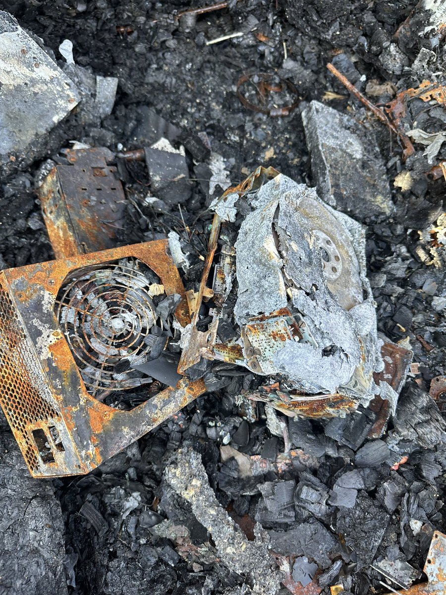 Pixelbar Hackerspace tweet media