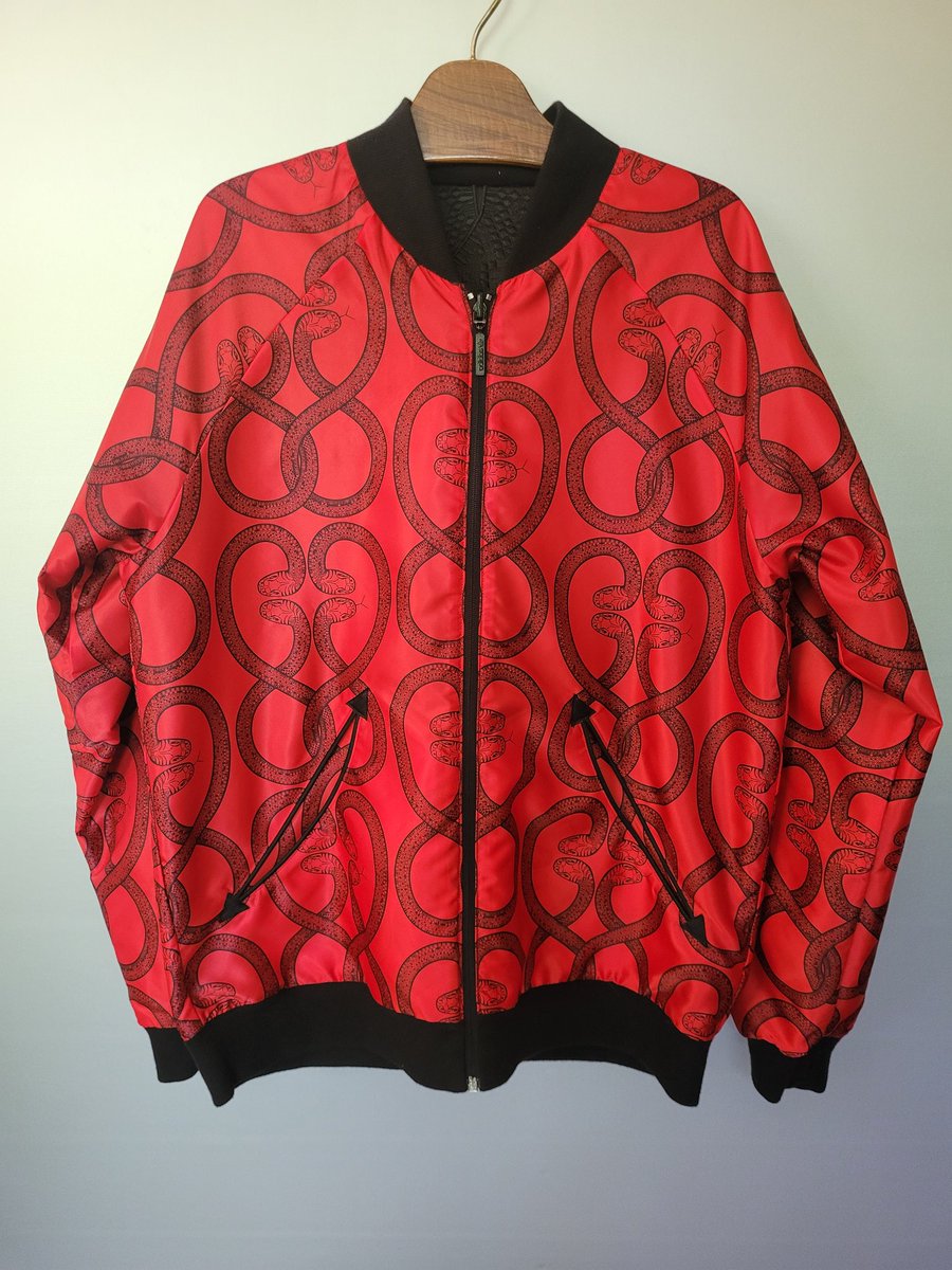 Adidas tracktops 🧥///🥼 tweet media