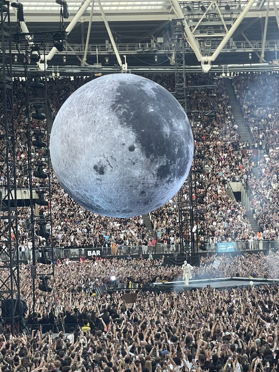 The Weeknd @ London Stadium was INCREDIBLE