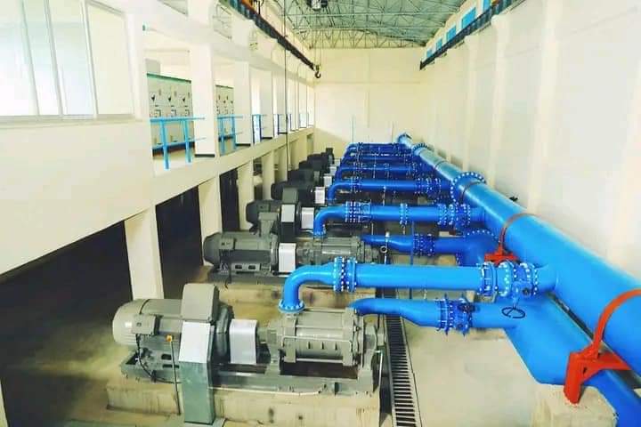 በአዲስ አበባ ከተማ  ከገጸ-ምድር እና ከርሠ-ምድር ውሃ መገኛዎች 220 ሚሊዮን ሜትር ኪዩብ ውሃ ለማምረት እና ለማሠራጨት ታቅዶ 186.52 (86%) ሚሊዮን ሜትርኪዩብ ውሃ በማምረት ለማሰራጨት ተችሏል፤
<a href="/AdanechAbiebie/">Adanech Abiebie</a>
<a href="/AbiyAhmedAli/">Abiy Ahmed Ali 🇪🇹</a>