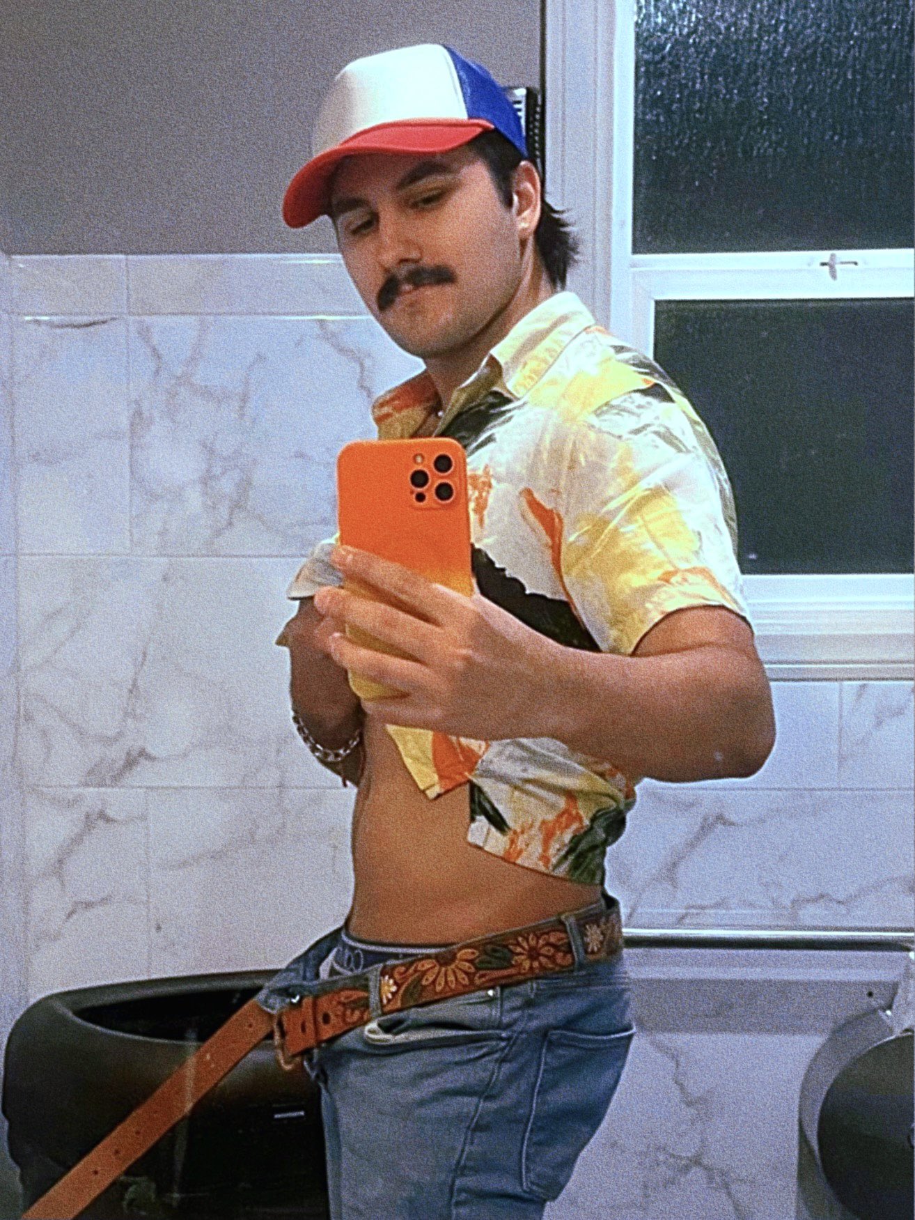 Michael Medrano on Twitter: "tl asleep? 👀 https://t.co/Ni4kuoeF2V