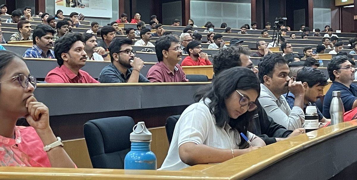 msjsr's tweet photo. #Tech2Rise #HydTechCouncil #AIMLMeetup 450+ delegates : Machine learning on web : Trends 2023 &amp; Future - deep dive along with  @jason_mayes  much appreciated by delegates. Thank you Jason. 
@ahrawalva @mohitjoshi74 @C_P_Gurnani #DevDaysHYD #SaturdayWellInvested @tech_mahindra https://t.co/TdbhpsskyX