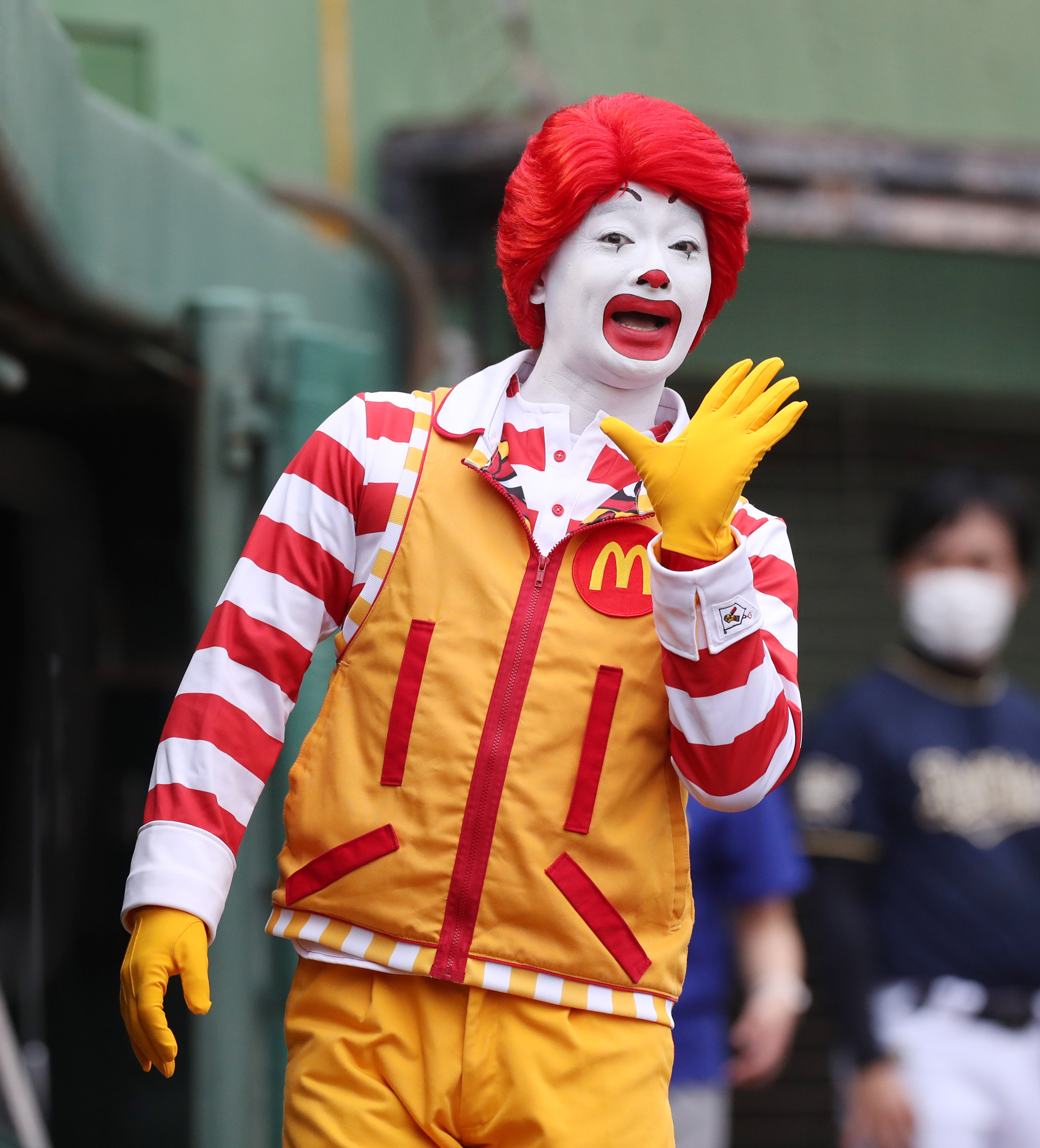 マクドナルド コンベンション ロナルド ドナルド Donald is coming! @McDonald's Daiichi Keihin Samezu - YouTube