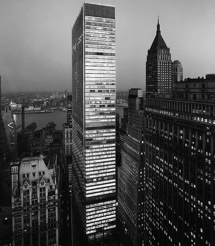 areasvellas's tweet photo. Chase Manhattan Bank, New York...1961
#Skidmore, #Owings & #Merrill…S.O.M.
#architecture #arquitectura #SOM https://t.co/vM8uVZcK0R