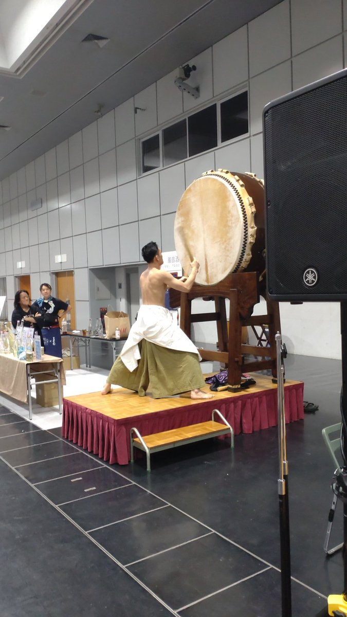 S37aBerkut's tweet photo. 久々のサケスプ!
やっぱ酒のイベントは良き!
ハクレイさんのお酒はイベント限定でっせ!
#サケスプ #京都 #日本酒 #sakespring #みやこメッセ #イベント https://t.co/RfVuzfk93e