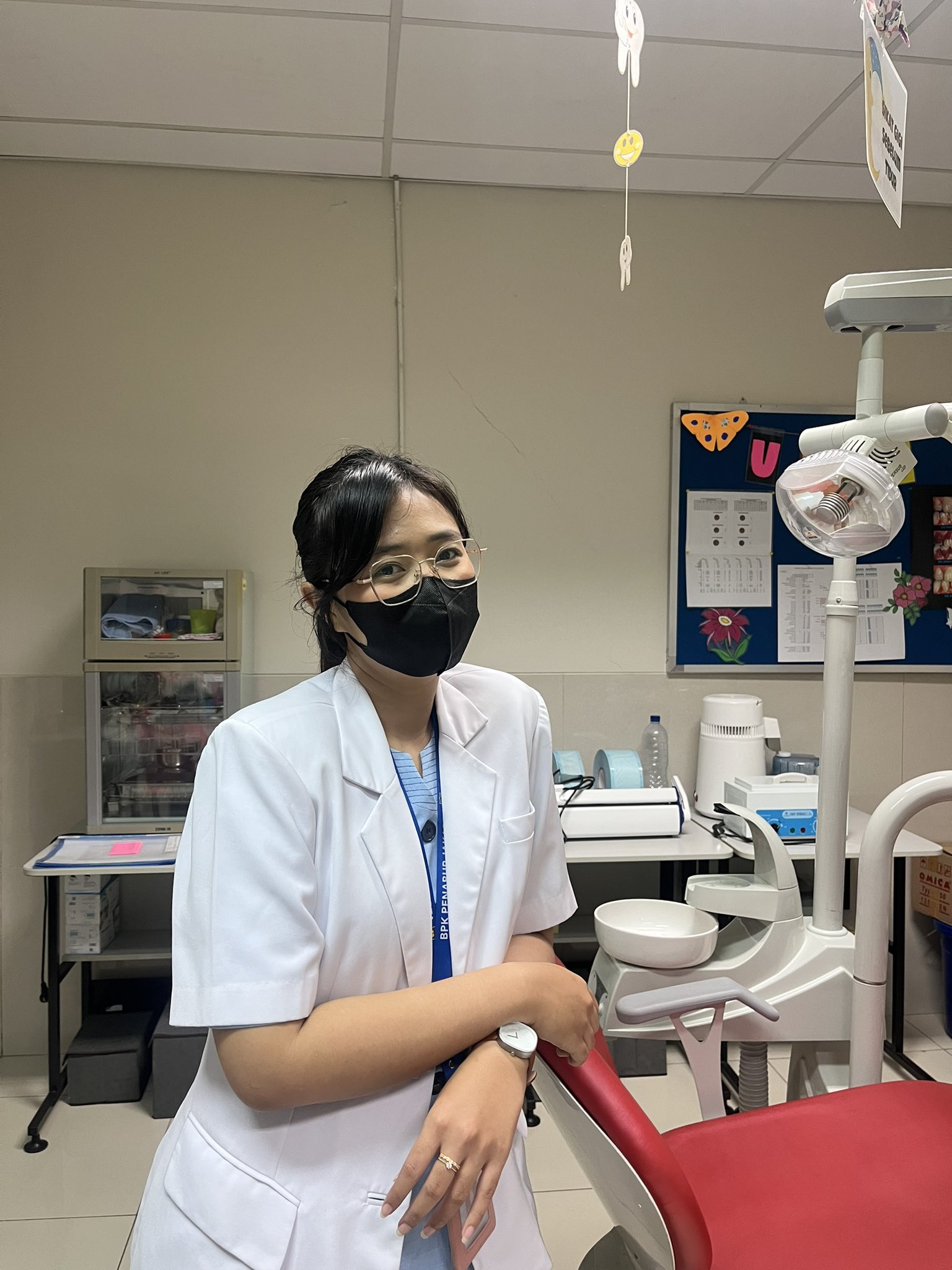 Dee on Twitter "Full time teacher part time dentist https//t.co