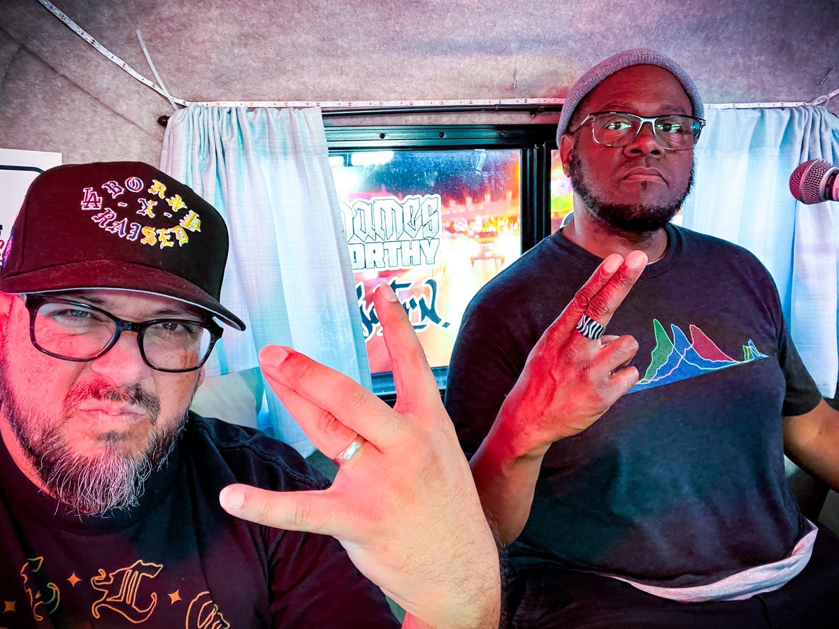 ShamesWorthy's tweet photo. My brother @Sojay & I got to spit some #bars tonight @ #campersnapsessions. Stay tuned, y’all will get to peep sooner than later.
#TunnelRats
#ShamesWorthy
#ShamesWorthyRaps https://t.co/nTxqvLSX6d