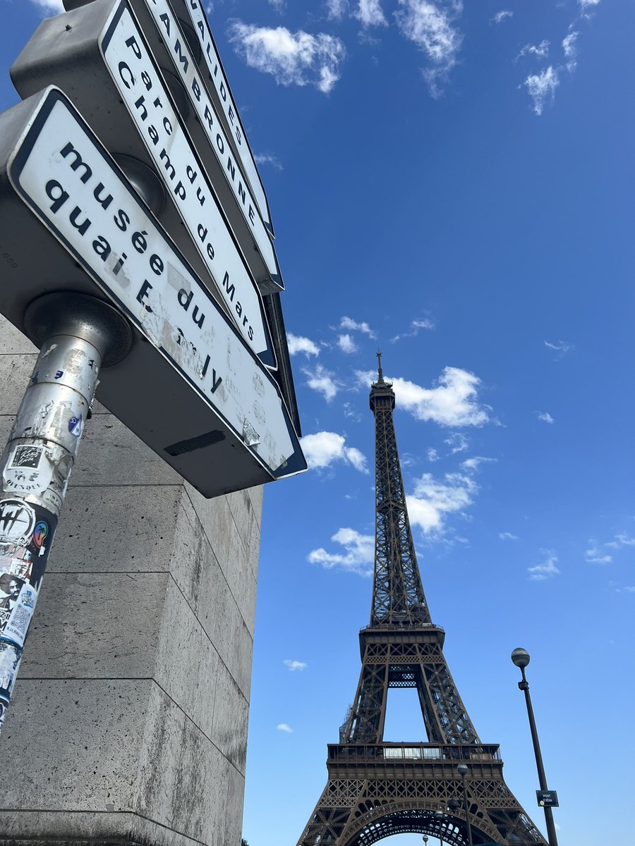 SedyTo's tweet image. Am in 🇫🇷! if anyone wants to meet me at #TwitchConParis #twitch lmk~ 💗